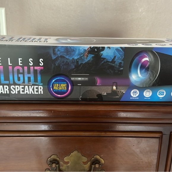 Wireless LED speaker - Picture 2 of 9